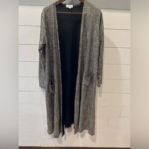 LuLaRoe Geometric Black and Gold Shimmer Women's Long Sweater- size Large